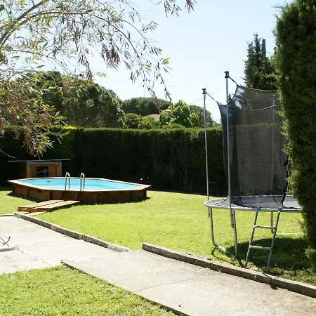 Roofed In Provence With Fantastic Pool And Terrace 别墅